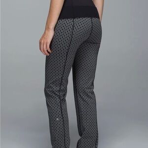 Lululemon Straight Up Pant Tri Geo Silver Spoon Black Luon Stretch Foldover Sz 4
